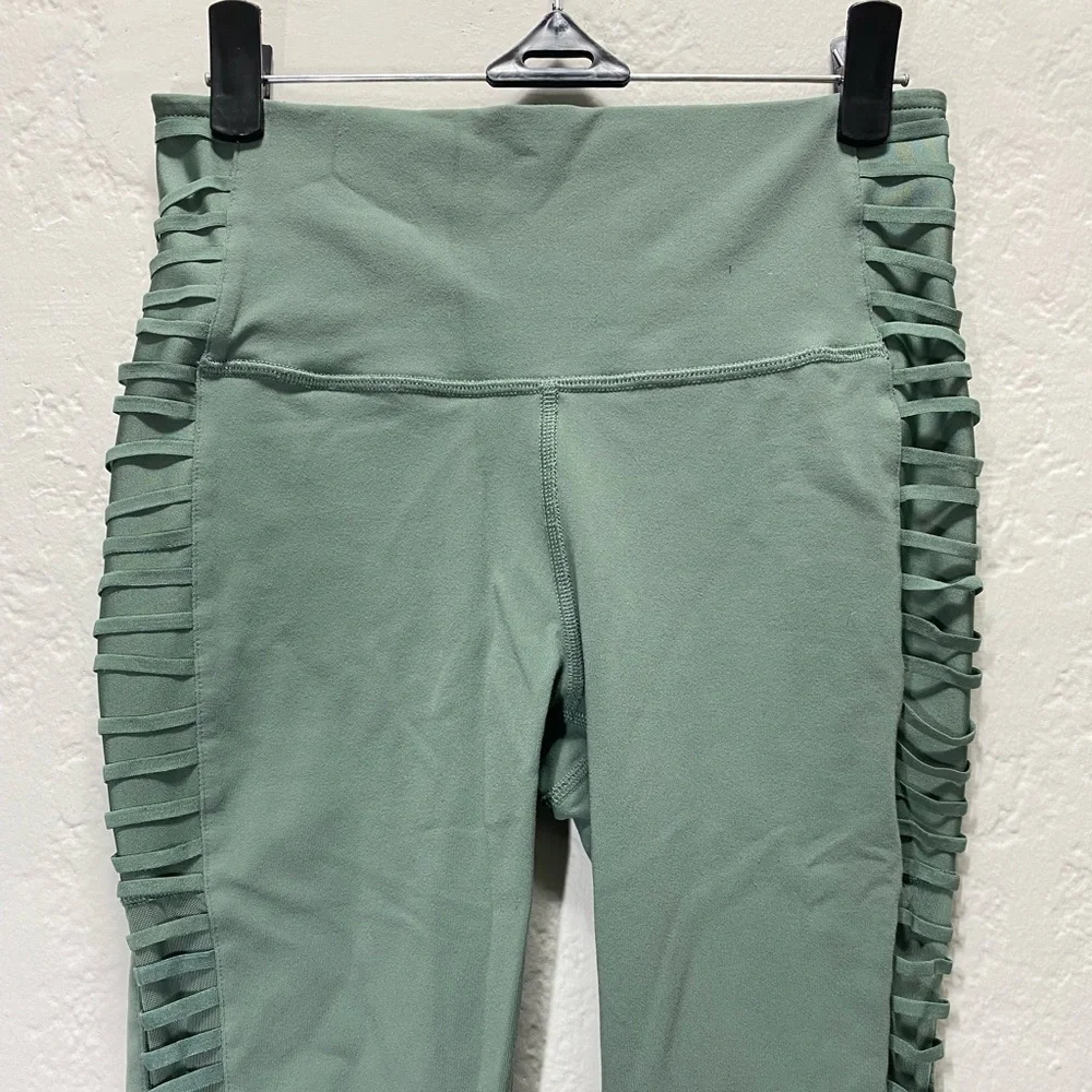 ALO Yoga Green Leggings size S